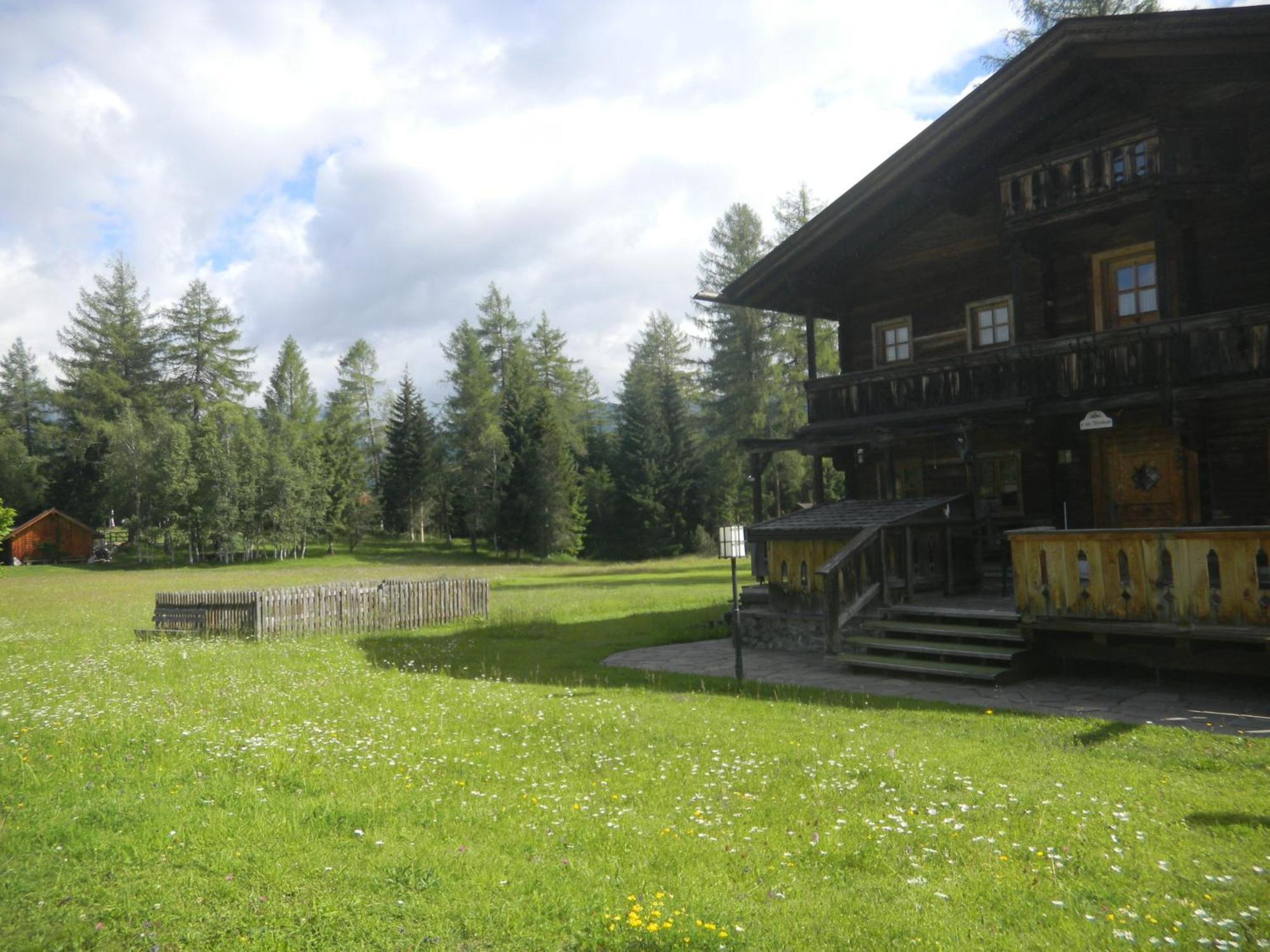 Landhaus Charlotte Am Geigenbuehel -Apartments Зеефелд в Тирол Екстериор снимка