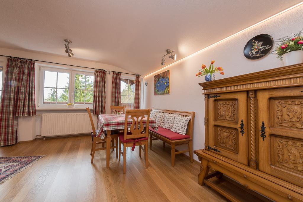 Landhaus Charlotte Am Geigenbuehel -Apartments Зеефелд в Тирол Екстериор снимка