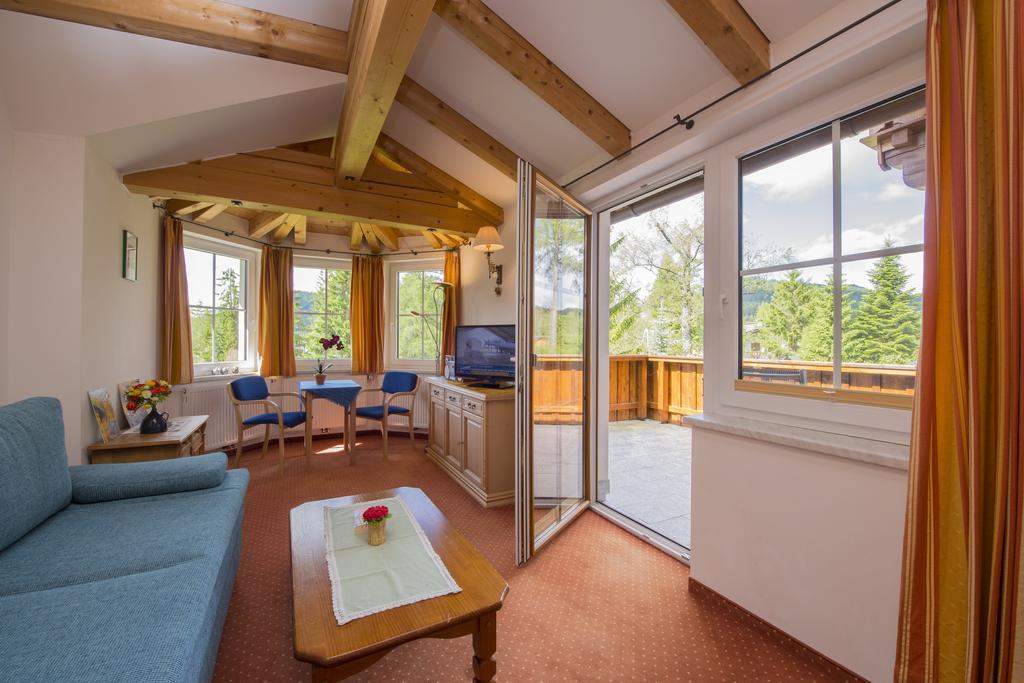 Landhaus Charlotte Am Geigenbuehel -Apartments Зеефелд в Тирол Екстериор снимка