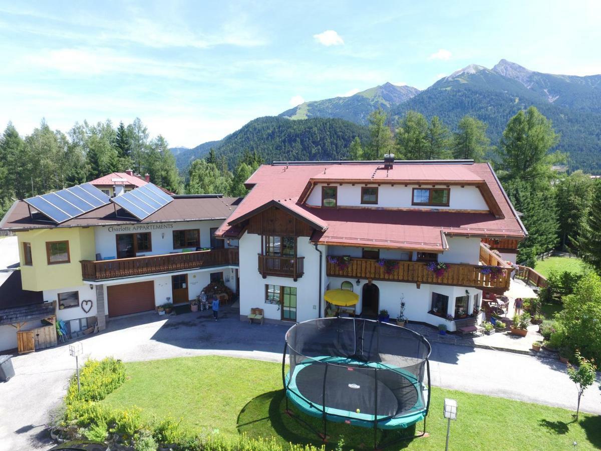 Landhaus Charlotte Am Geigenbuehel -Apartments Зеефелд в Тирол Екстериор снимка