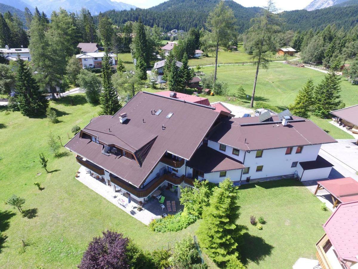 Landhaus Charlotte Am Geigenbuehel -Apartments Зеефелд в Тирол Екстериор снимка