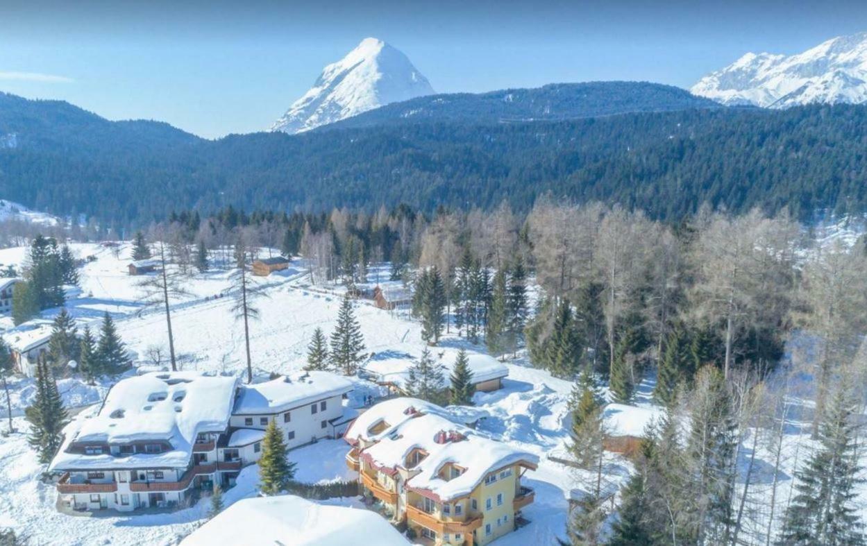 Landhaus Charlotte Am Geigenbuehel -Apartments Зеефелд в Тирол Екстериор снимка